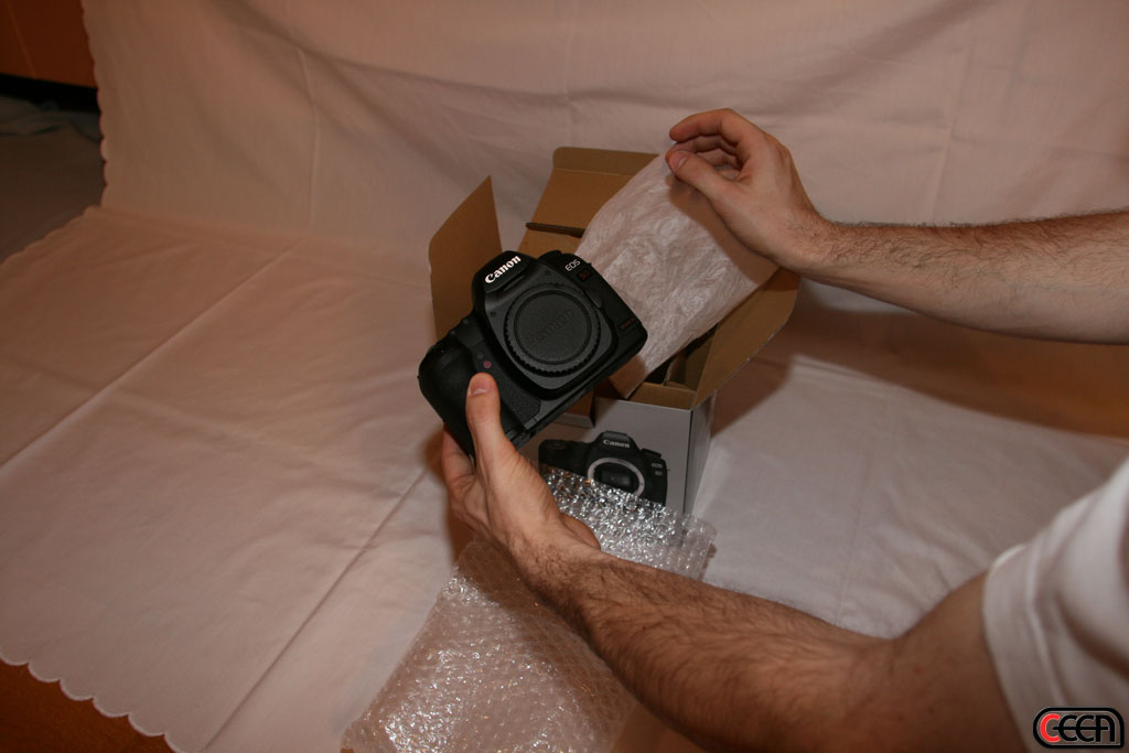 gal/Canon_EOS_5D_Mark_II_Unboxing/IMG_9308.jpg