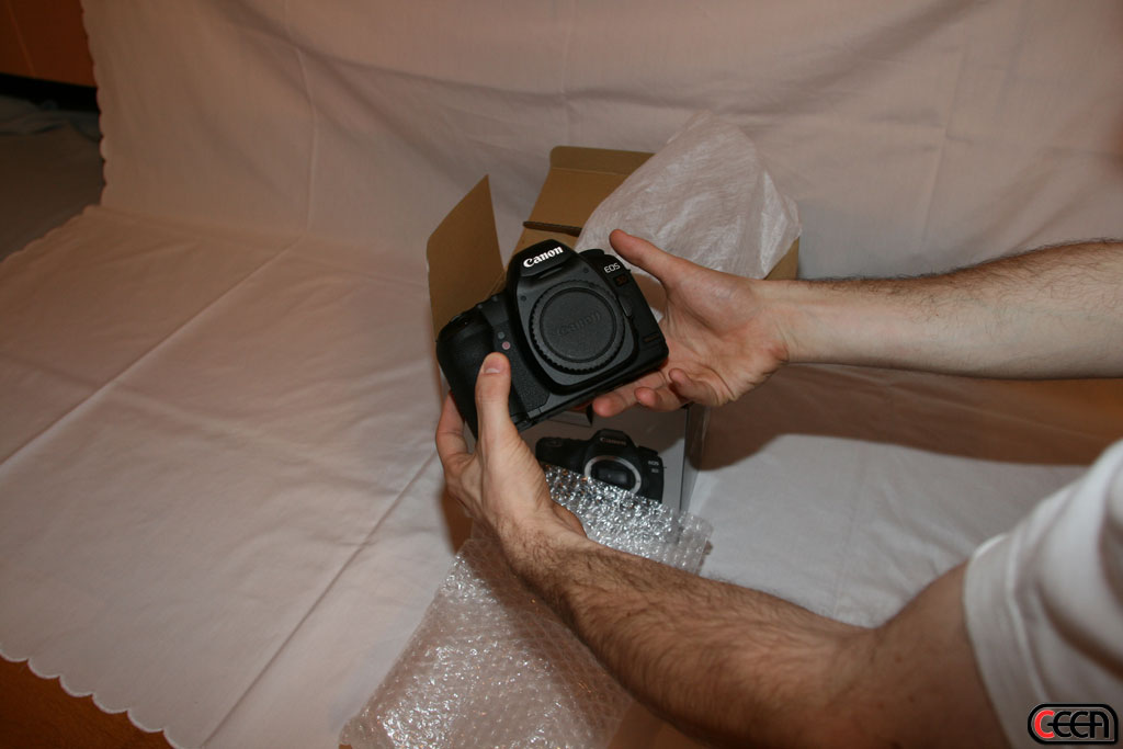 gal/Canon_EOS_5D_Mark_II_Unboxing/IMG_9309.jpg