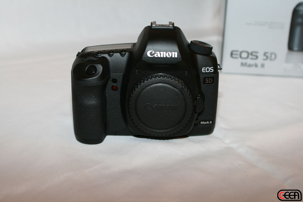 gal/Canon_EOS_5D_Mark_II_Unboxing/IMG_9319.jpg