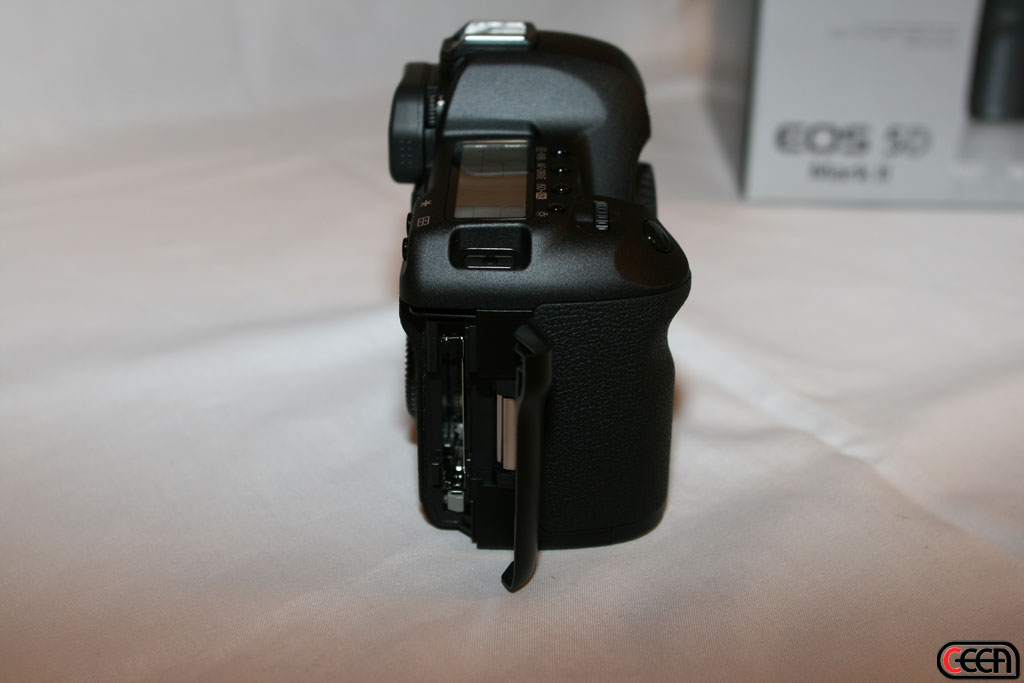 gal/Canon_EOS_5D_Mark_II_Unboxing/IMG_9331.jpg