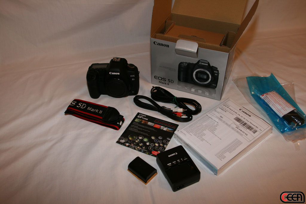 gal/Canon_EOS_5D_Mark_II_Unboxing/IMG_9343.jpg
